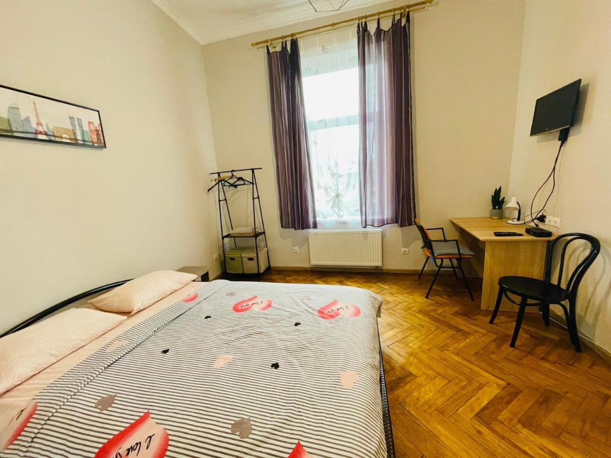 Джерельна 25, Апартаменти В Центрі З Двома Ізольованими Спальнями Lvov Exteriér fotografie